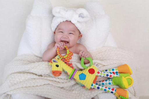 金湖宝宝的口欲期